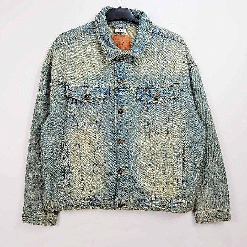 Urban Outfitters - BDG Oversized Western Denim Jacket - Medium